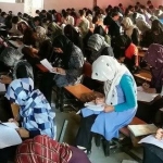 دیدار طالبان از مراکز آموزشی در شهر کابل؛ آنان به دانش‌آموزان اطمینان دادند ـ مجله‌ی اورال